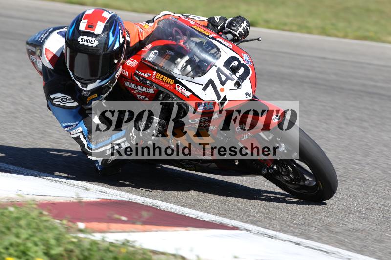 /Archiv-2025/48 25.08.2025 Cornu Master School ADR/rot-rouge/74